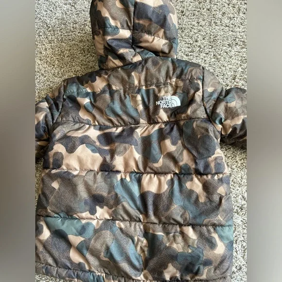 Kids The Northface Jacket - Picture 3 of 5